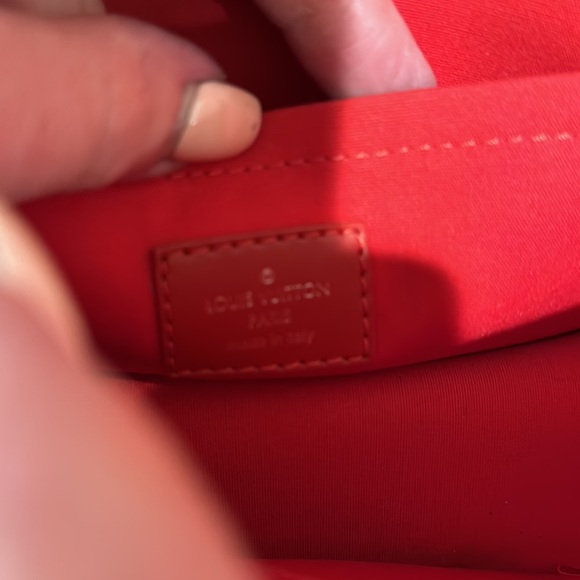 Louis Vuitton epi-BNWT - Picture 11 of 12